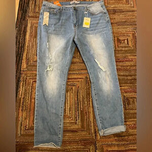 AQ American Quality women's  Stretch Jeans Cuffed Blue size 22